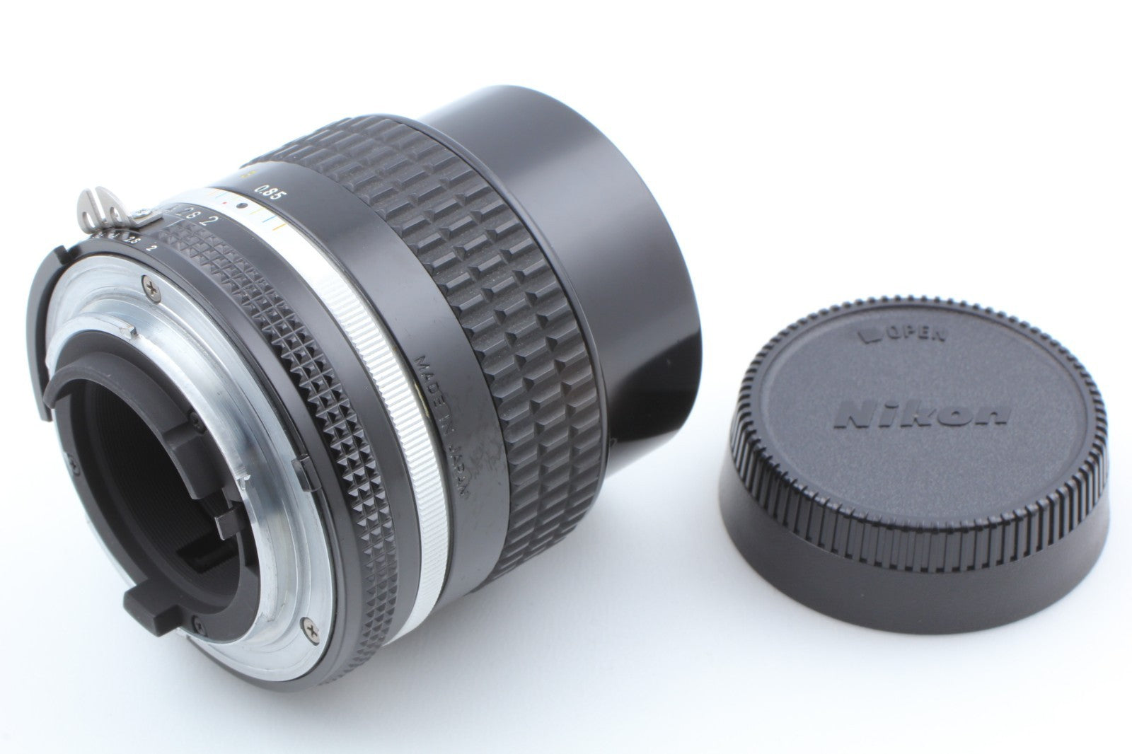 "Mint+++" Nikon Ai-s Ais Nikkor 85mm f/2 Portrait MF Manual Lens From JAPAN