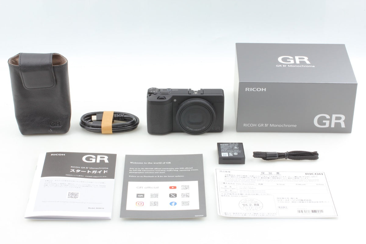 S/C 274 “Almost Unused” Ricoh GR IV Monochrome Digital Camera 25.7MP From JAPAN