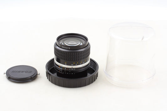 SIC “Unused” Nikon Ai-s Ais Nikkor 35mm f/2 Wide Angle MF Lens F Mount JAPAN