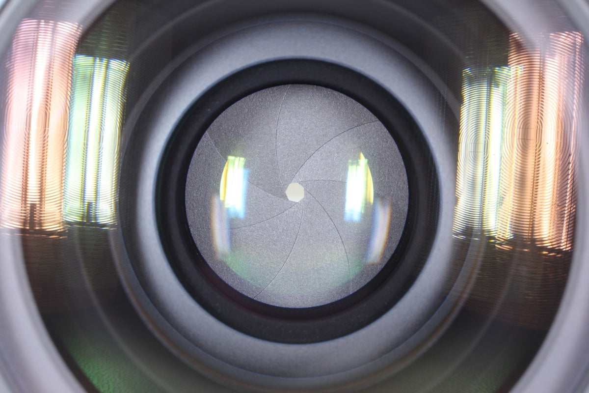 SIC “Unused” Nikon Ai-s Ais Nikkor 35mm f/2 Wide Angle MF Lens F Mount JAPAN