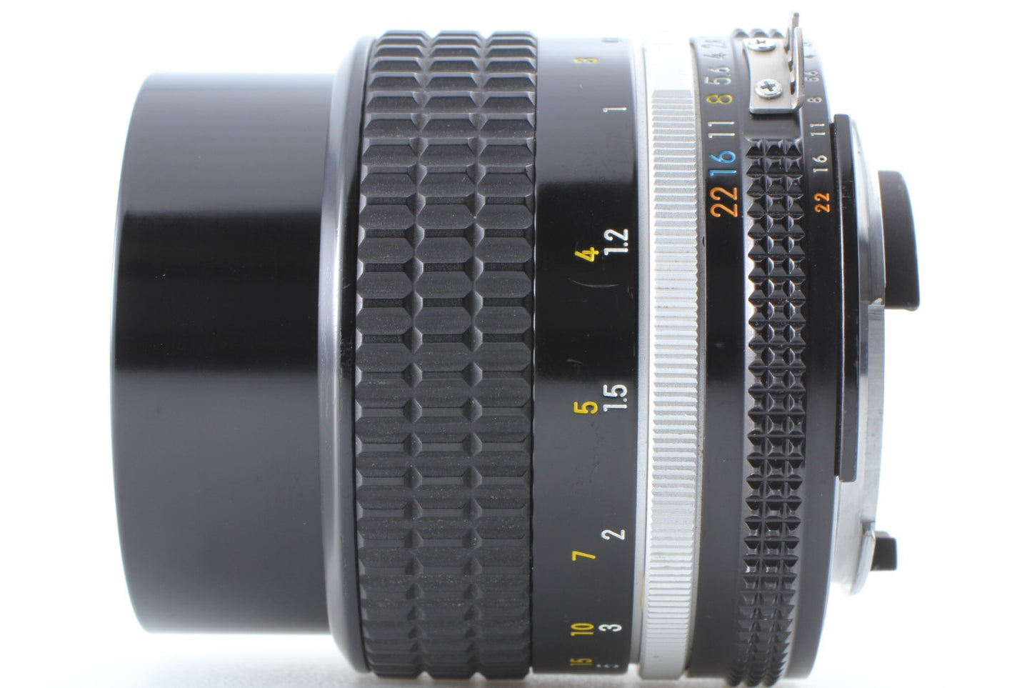 "Mint+++" Nikon Ai-s Ais Nikkor 85mm f/2 Portrait MF Manual Lens From JAPAN