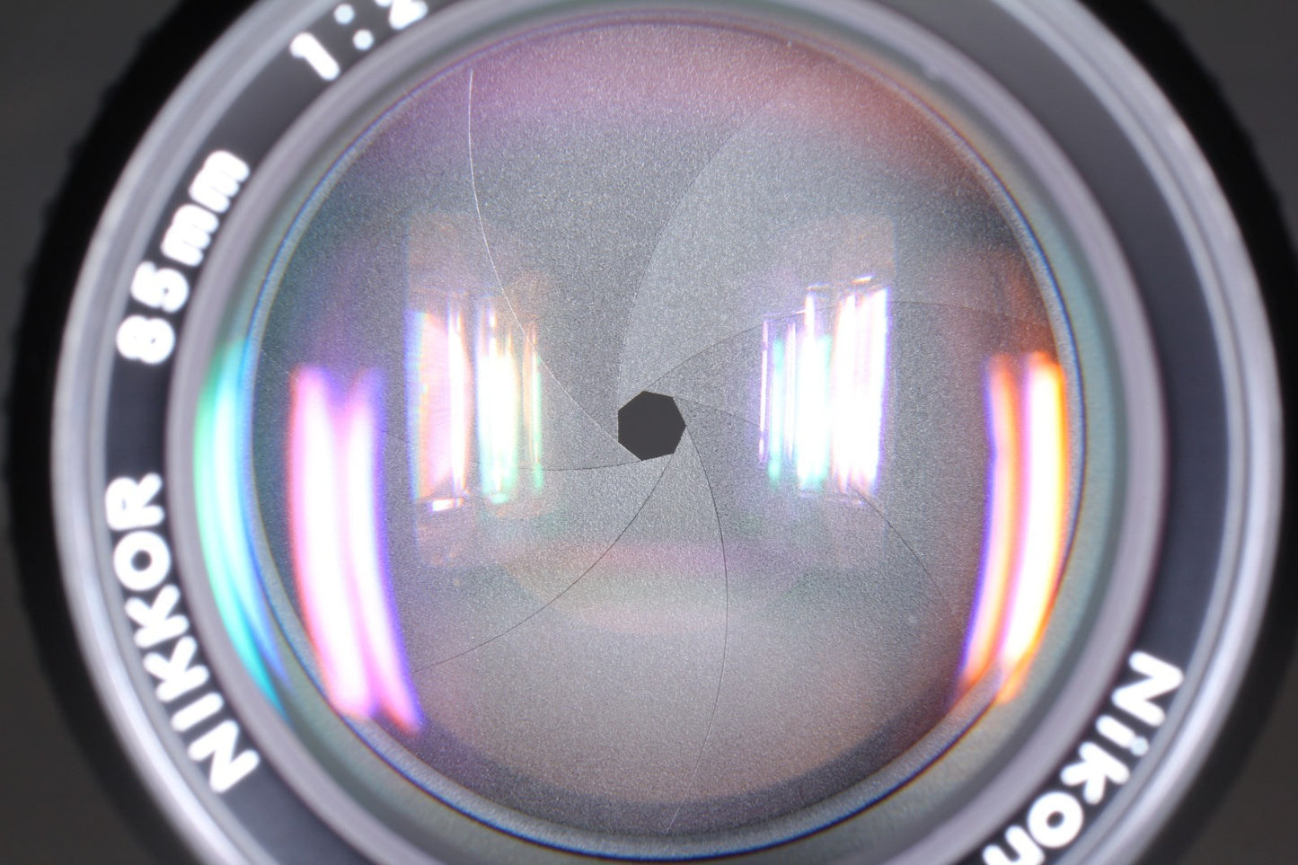 "UNUSED" Nikon Ai-s Nikkor 85mm f/2 Portrait Lens for FM2 F3 From JAPAN #5126