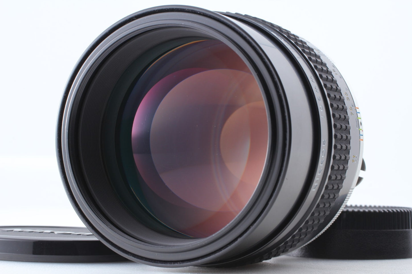 Late "Almost Unused" Nikon Ai-s Nikkor 105mm f/1.8 MF Lens For FM2 F3 From JAPAN