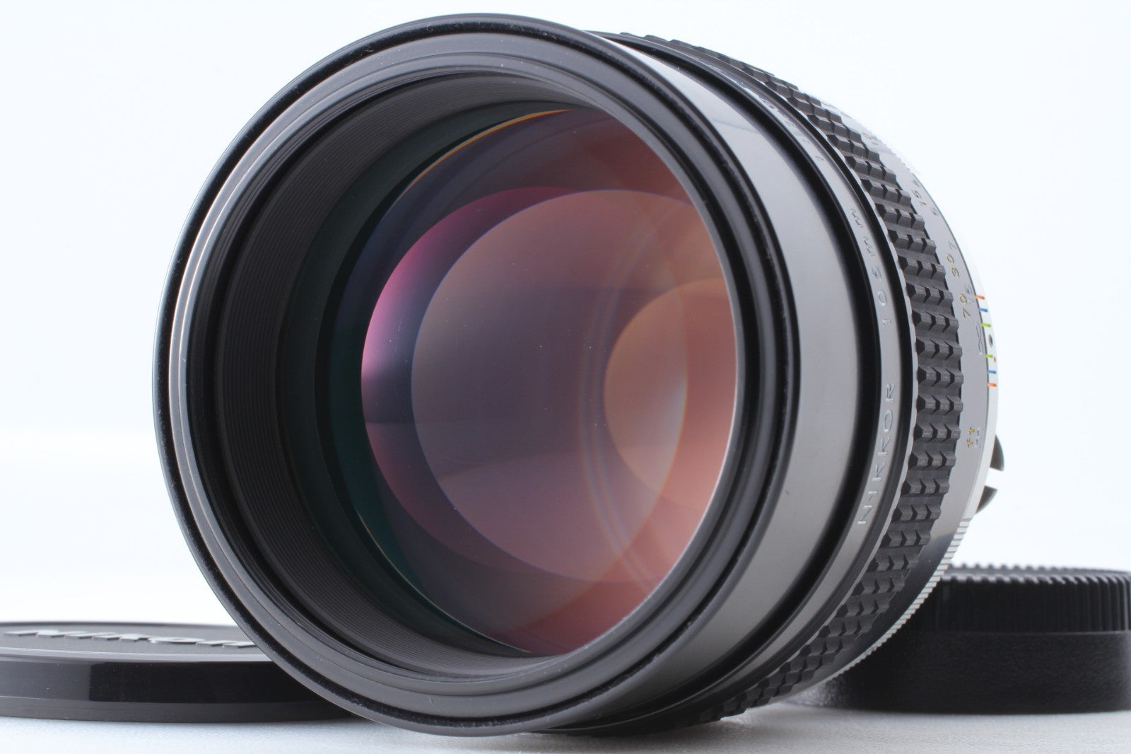 Late "Almost Unused" Nikon Ai-s Nikkor 105mm f/1.8 MF Lens For FM2 F3 From JAPAN