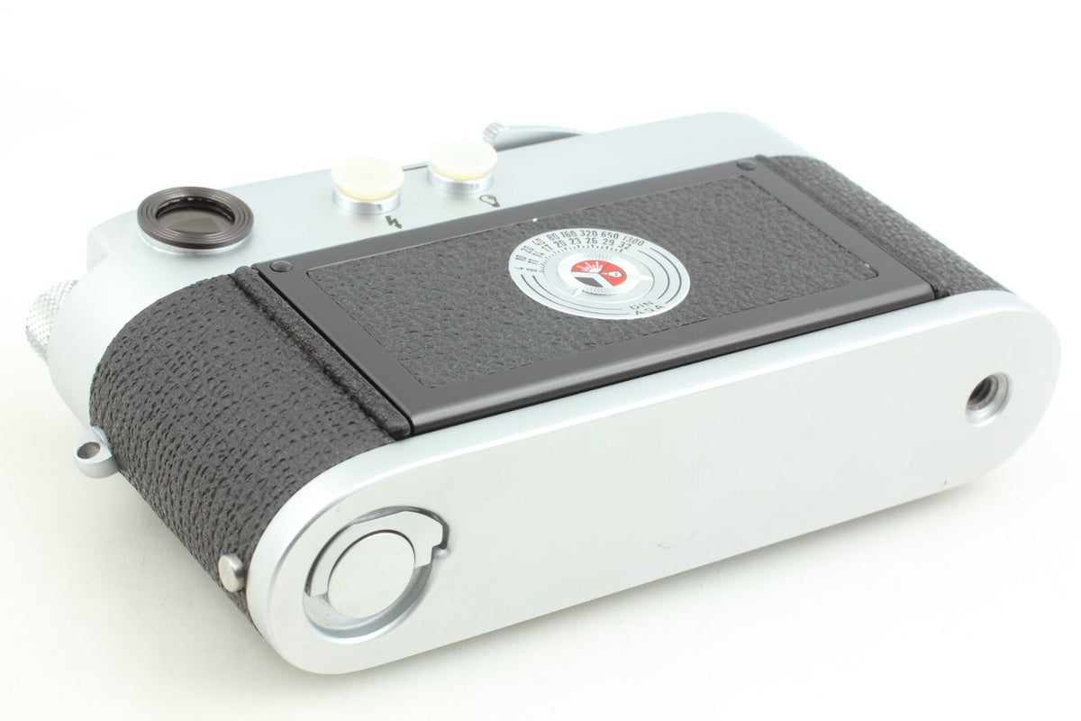 Collector's Item "UNUSED" Leica M2-R 35mm Rangefinder Film Camera Limited 2000