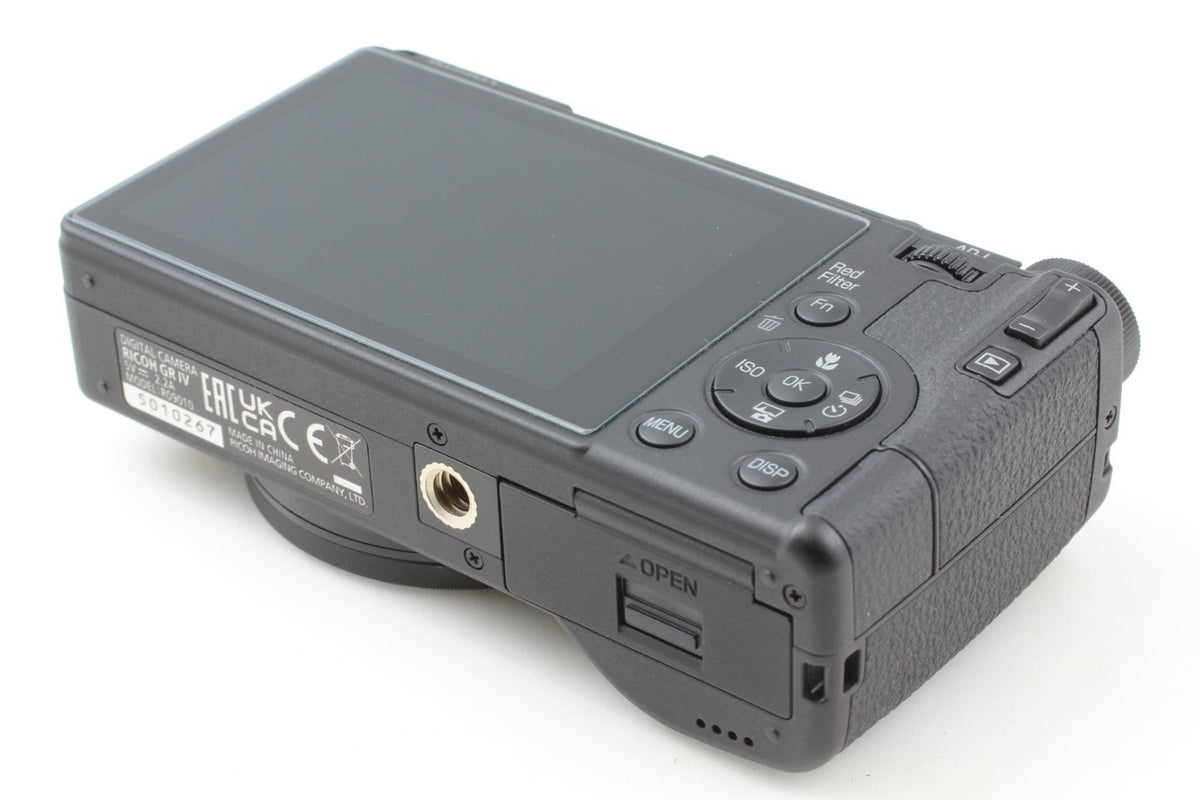 S/C 274 “Almost Unused” Ricoh GR IV Monochrome Digital Camera 25.7MP From JAPAN