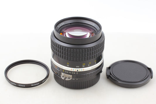 "UNUSED" Nikon Ai-s Nikkor 85mm f/2 Portrait Lens for FM2 F3 From JAPAN #5126