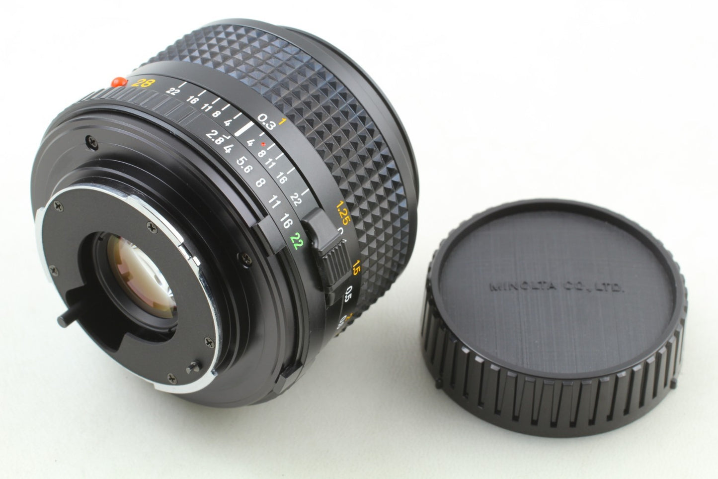 "Unused w/ Hood Case" Minolta New MD 28mm F2.8 Wide Angle MF Lens From JAPAN