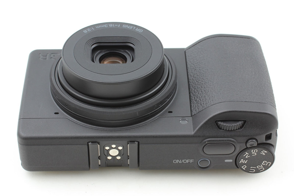 S/C 274 “Almost Unused” Ricoh GR IV Monochrome Digital Camera 25.7MP From JAPAN