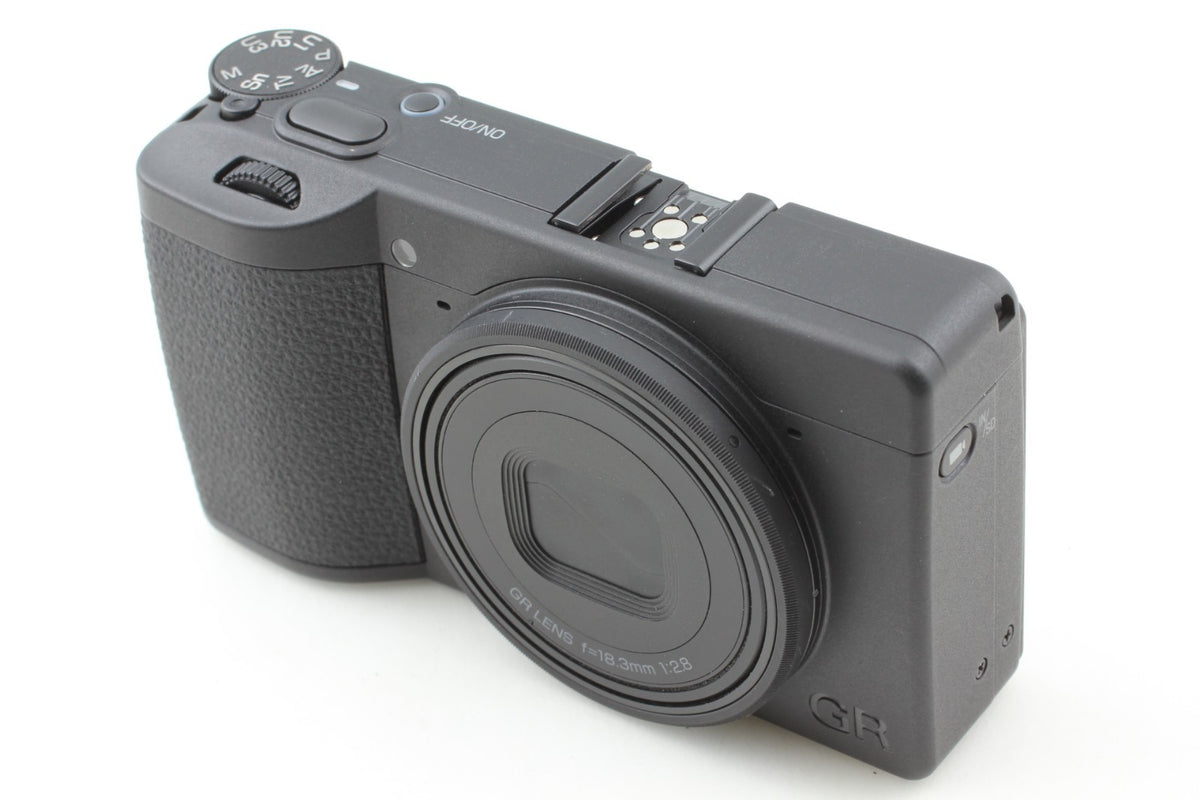S/C 274 “Almost Unused” Ricoh GR IV Monochrome Digital Camera 25.7MP From JAPAN